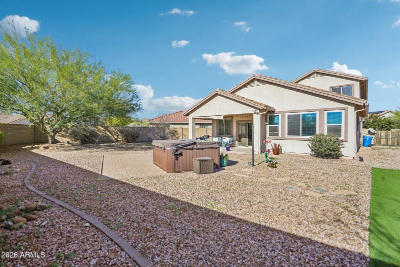 37-web-or-mls-N Noble Hawk Ct-S0502-035