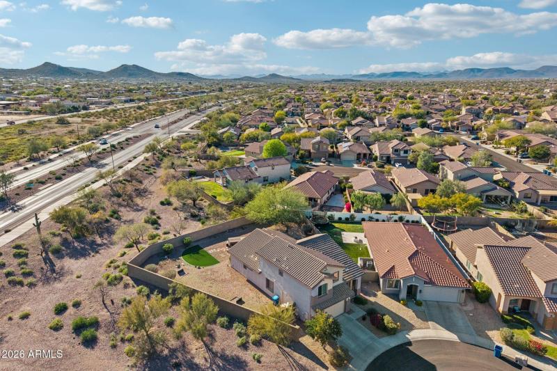 40-web-or-mls-N Noble Hawk Ct-S0502-038