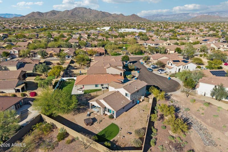 47-web-or-mls-N Noble Hawk Ct-S0502-045