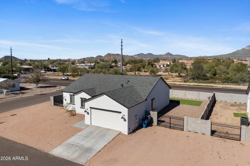 39_10530 e baltimore st-39