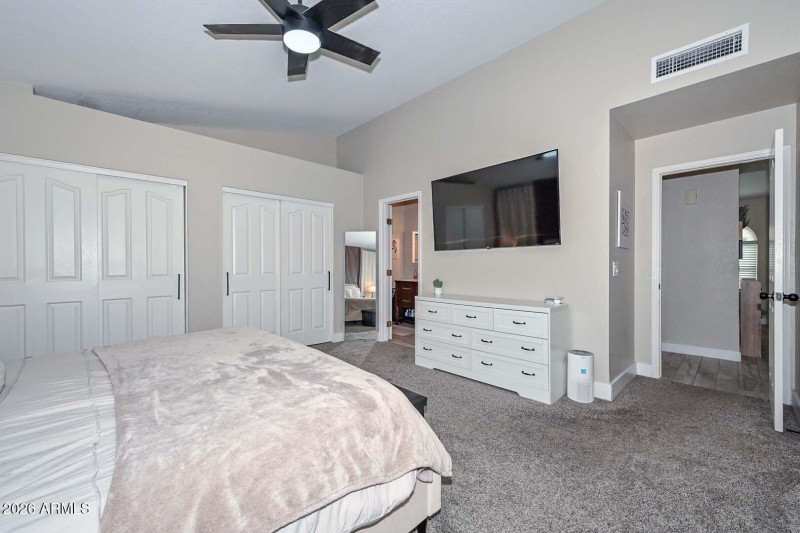 Primary Bedroom2