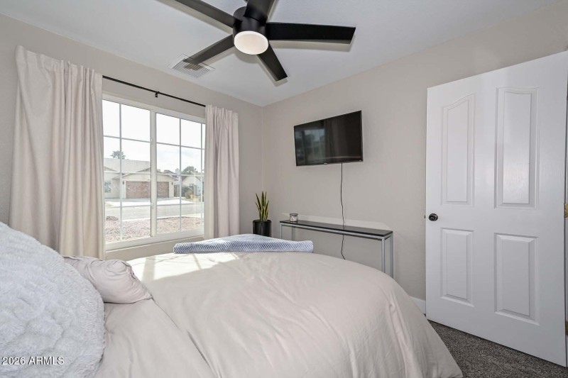2nd Bedroom2