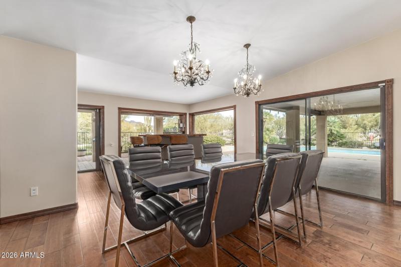 5022 E Calle De Los Flores