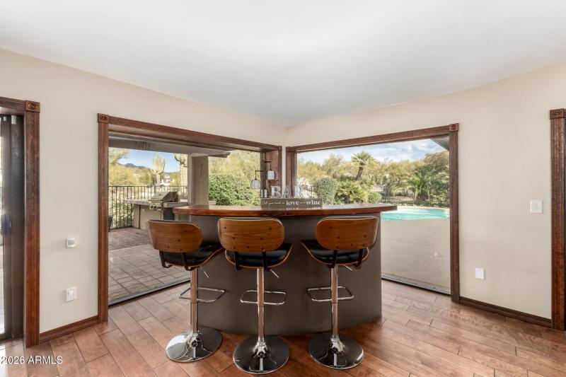 5022 E Calle De Los Flores