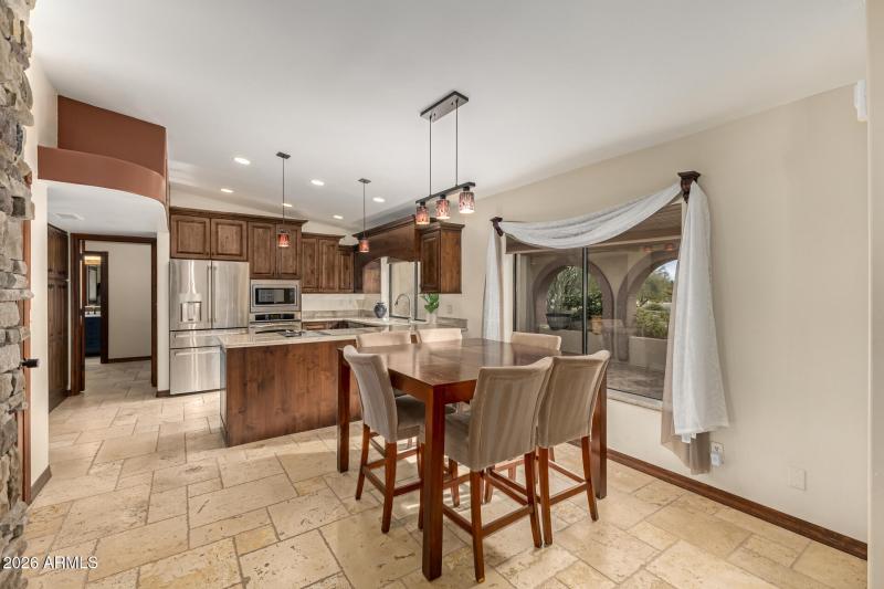 5022 E Calle De Los Flores