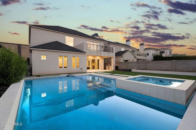 002_71-web-or-mls-18-natalie_way_409