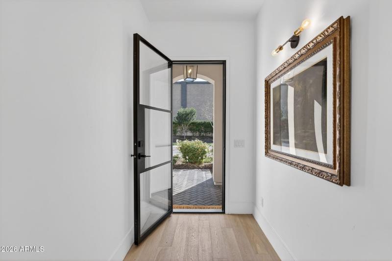 005_8-web-or-mls-06-e_natalie_way_579