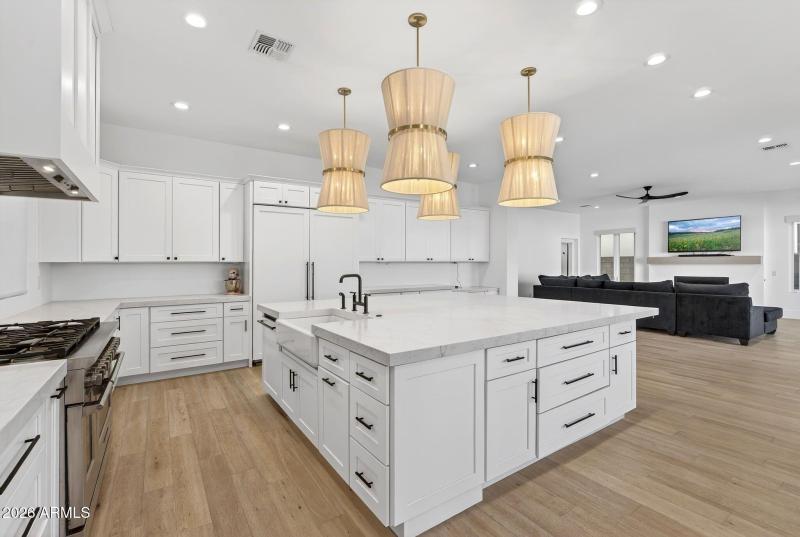 011_19-web-or-mls-23-e_natalie_way_790