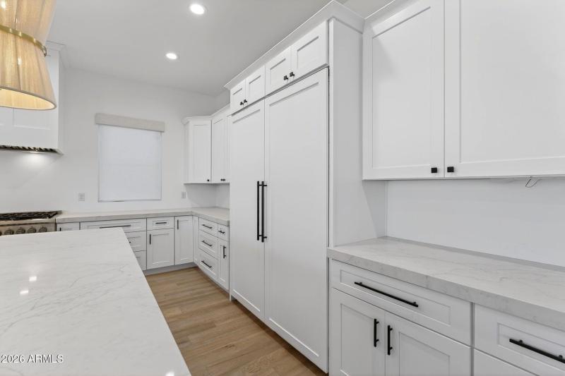 013_22-web-or-mls-31-e_natalie_way_216