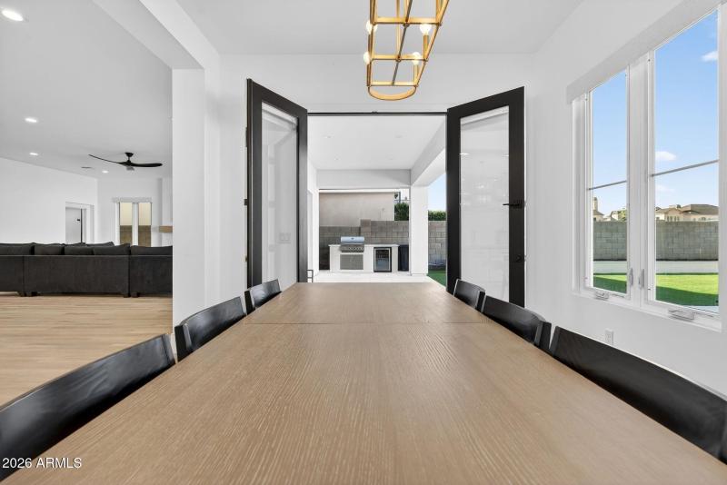 030_33-web-or-mls-36-e_natalie_way_248