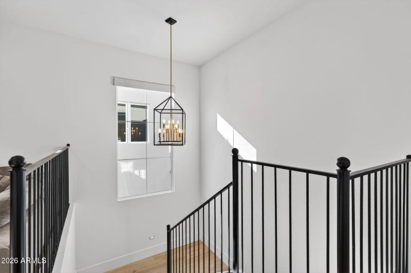 031_34-web-or-mls-67-e_natalie_way_616