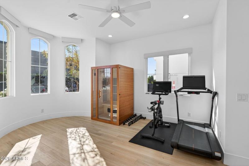 034_37-web-or-mls-08-e_natalie_way_893