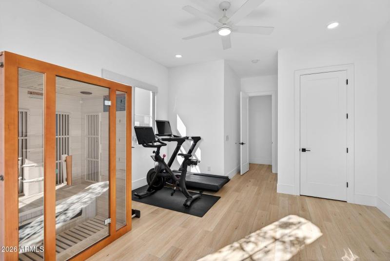 036_39-web-or-mls-09-e_natalie_way_145