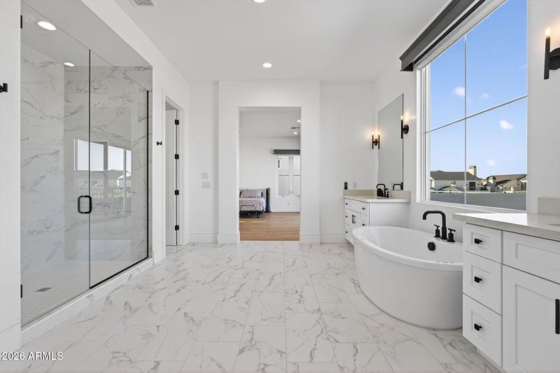 047_50-web-or-mls-53-e_natalie_way_939