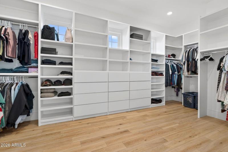 053_56-web-or-mls-55-e_natalie_way_717