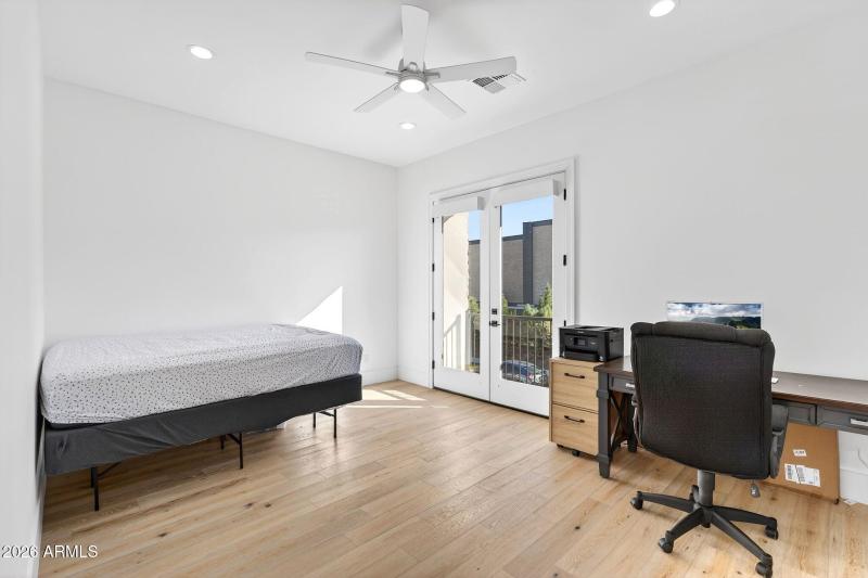 054_57-web-or-mls-59-e_natalie_way_815