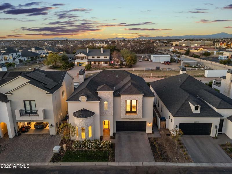 082_96-web-or-mls-92-natalie_way_830