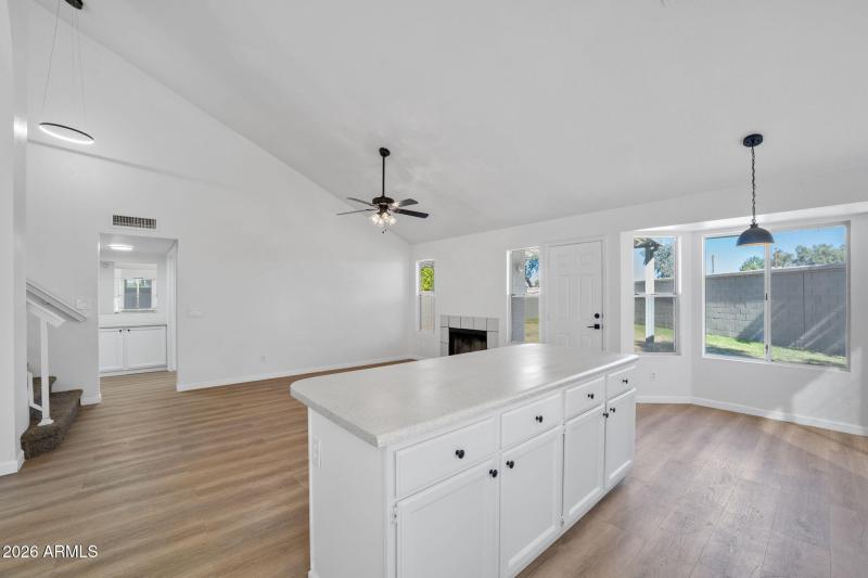 013__1405 N Jamaica Way