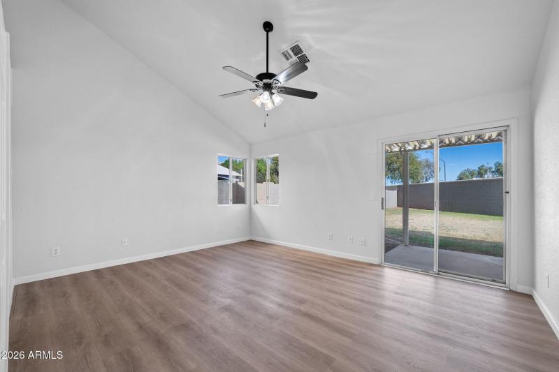 014__1405 N Jamaica Way