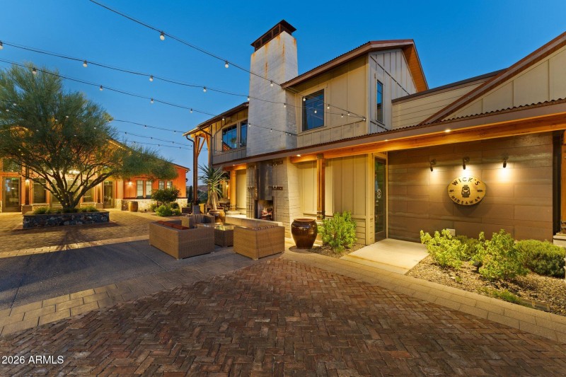 12-web-or-mls-2022-10-25 07.17.04-1