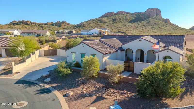 565 W Perkins St Drone-2