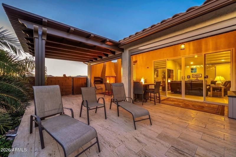 565 W Perkins St Twilight-40