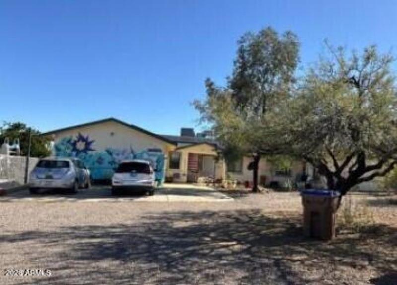 ext front pic from hubzu