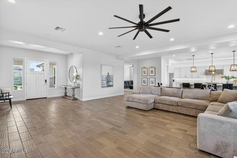 014_16-web-or-mls-78-e_marsh_rd_522