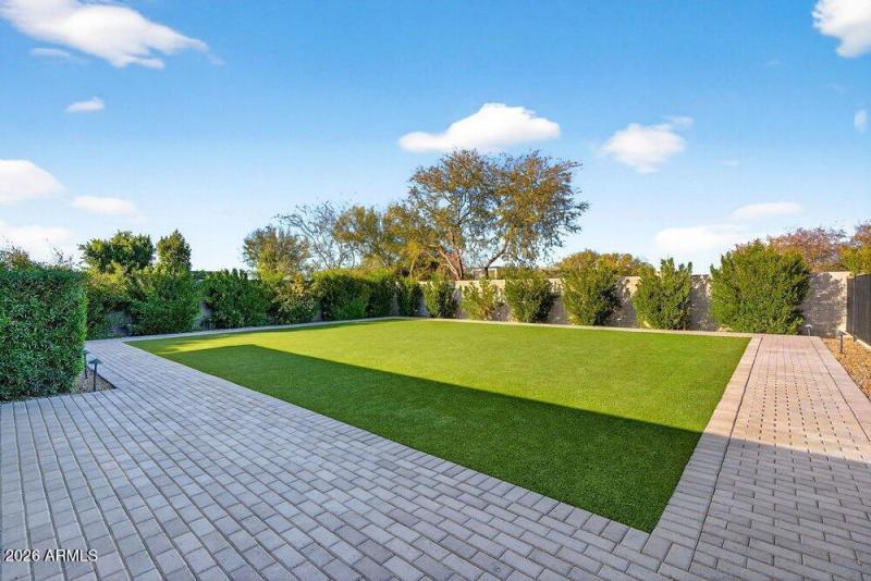 054_78-web-or-mls-98-e_marsh_rd_650