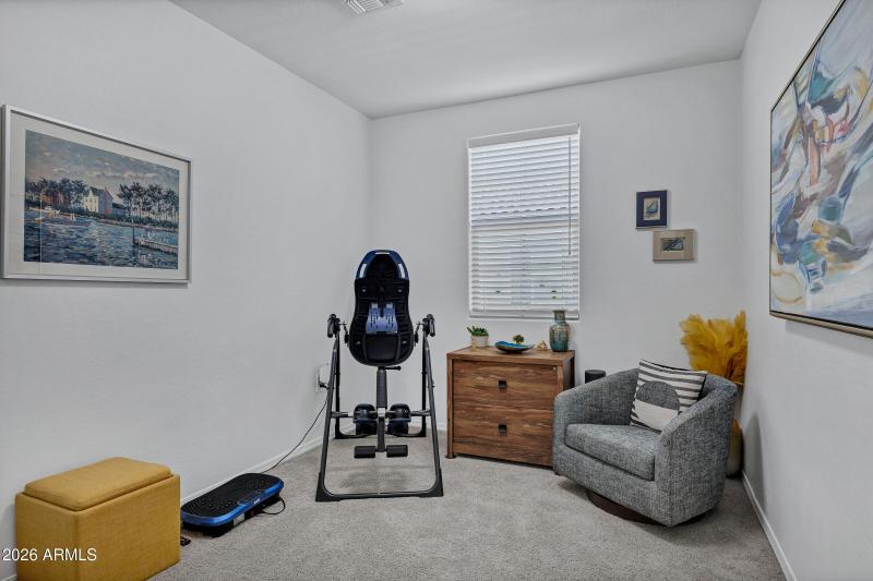 1825 E Hampton Ln-16