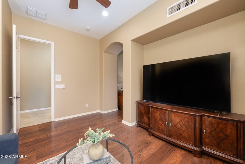 E Victoria St (1937)-12