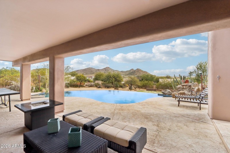 Expansive Covered Patio