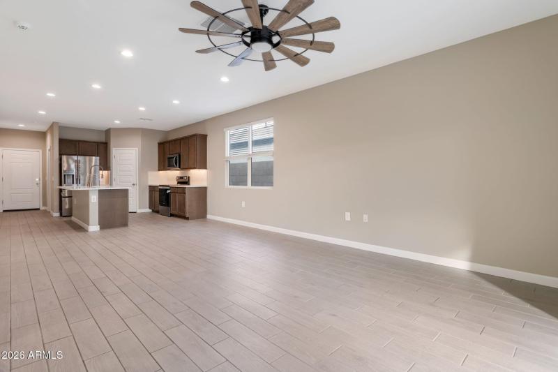 8-web-or-mls-Qp-9041