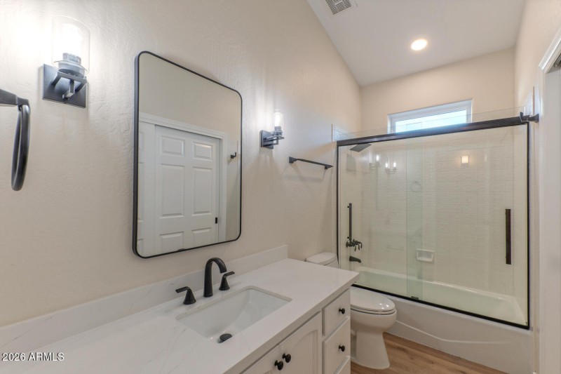 photo_87707638-1500x1000