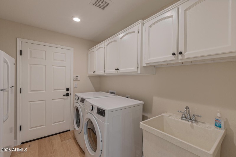 photo_87707639-1500x1000