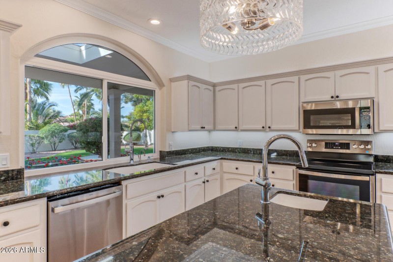 photo_87707677-1500x1000