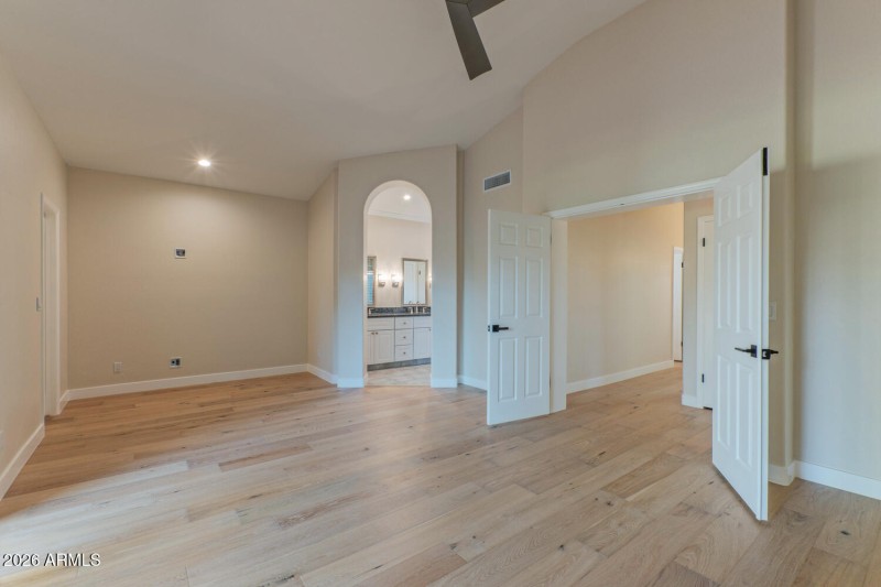 photo_87707680-1500x1000