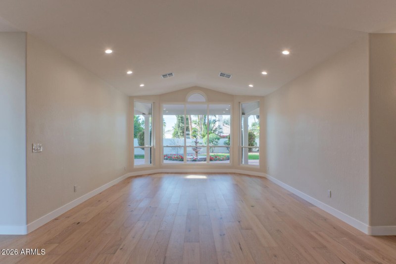 photo_87707731-1500x1000