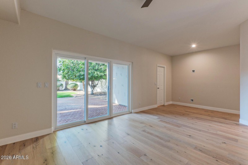 photo_87710832-1500x1000