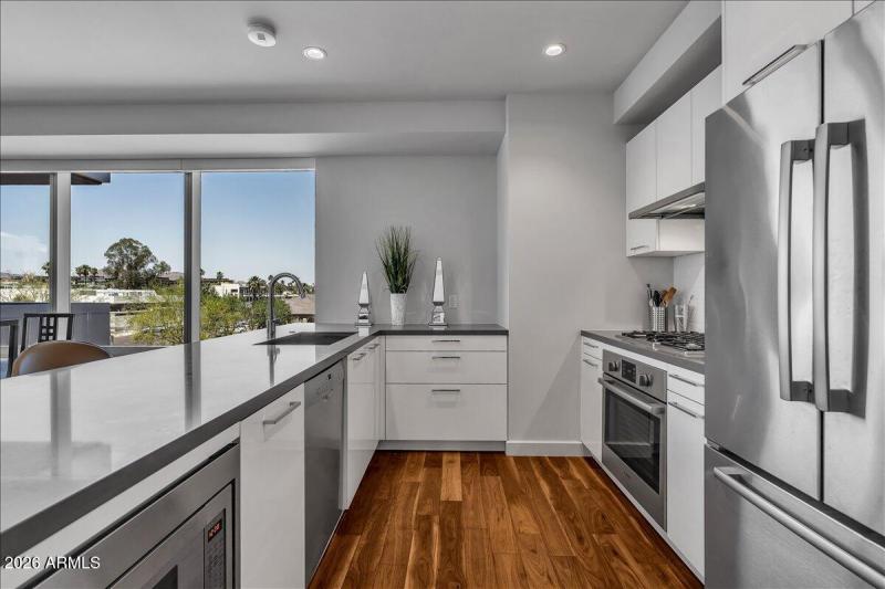 11-2023-05-02 10.00.32-1