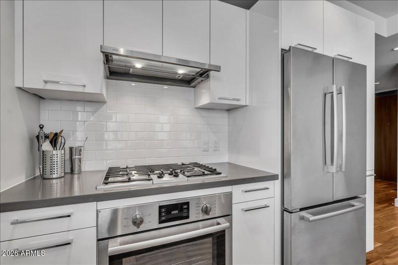 12-2023-05-02 10.00.57-1