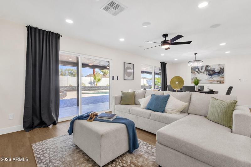 20-web-or-mls-1524-w-mission-ln