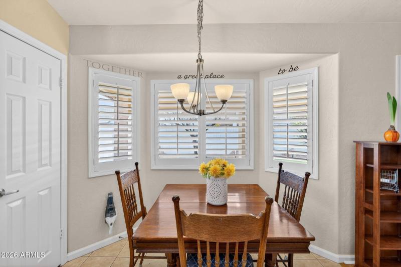 20-web-or-mls-22 E Cathy Ct