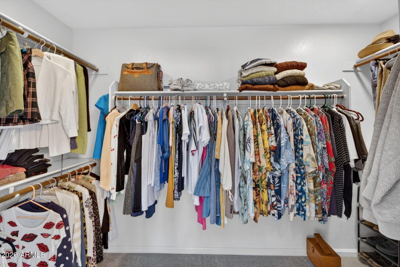 30-web-or-mls-32 E Cathy Ct