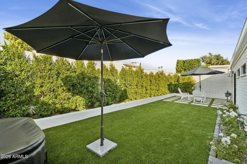 46-web-or-mls-7770-e-camelback-rd-unit-1