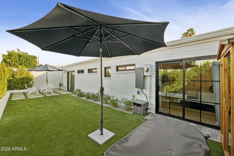 47-web-or-mls-7770-e-camelback-rd-unit-1