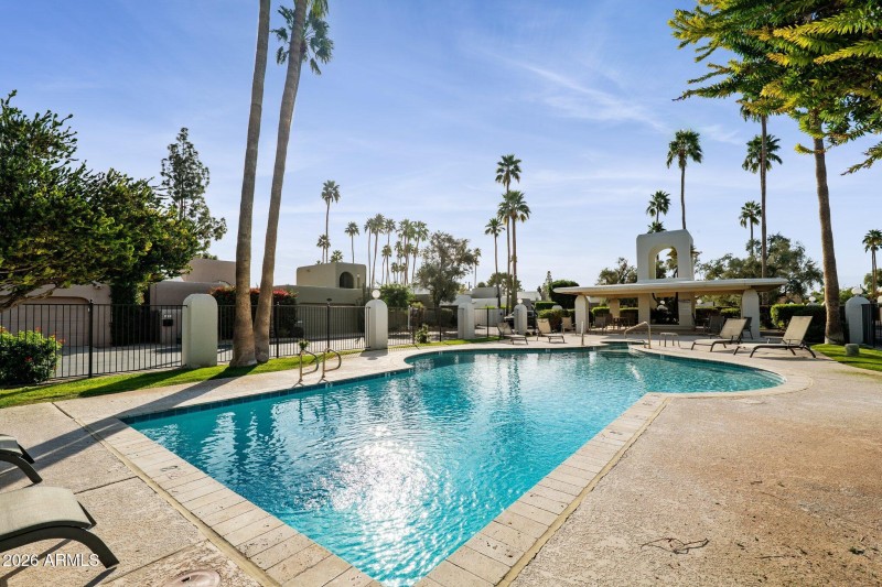 54-web-or-mls-7770-e-camelback-rd-unit-1