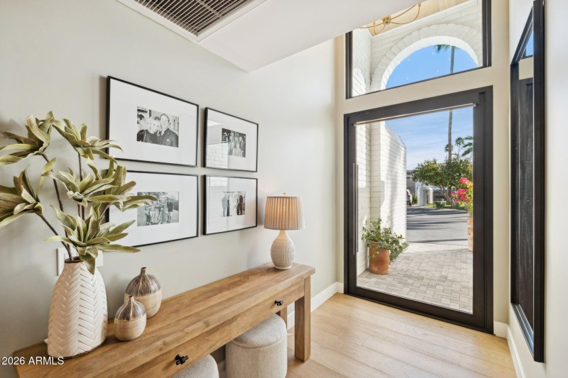 6-web-or-mls-7770-e-camelback-rd-unit-10