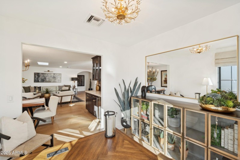 10-web-or-mls-7770-e-camelback-rd-unit-1