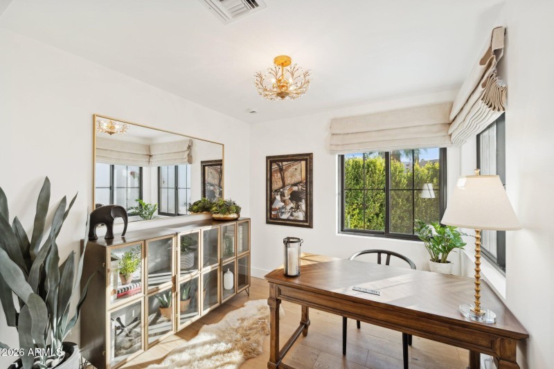 11-web-or-mls-7770-e-camelback-rd-unit-1